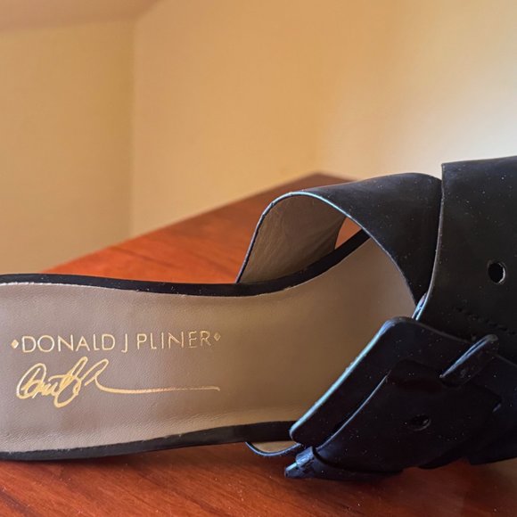 Donald J Pliner Elaine Black Soft Patent Mules NIB, Sz 8.5M - Picture 6 of 12